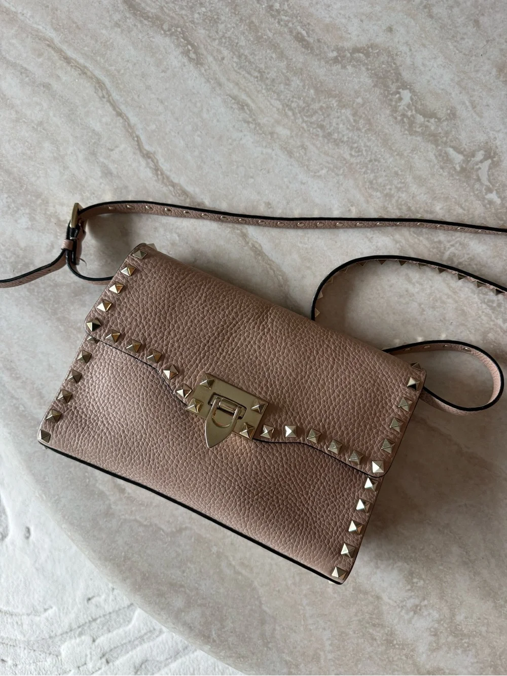 VALENTINO Garavani Rockstud Grainy Calfskin Crossbody Bag